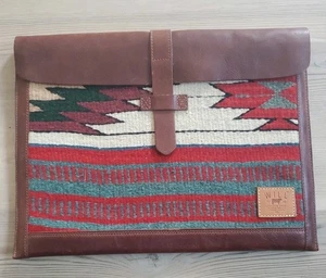 WILL LEATHERGOODS Tkacze Dom Etui na laptopa Brązowa Skóra Tkane Płótno - Zdjęcie 1 z 5