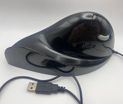 Quill AirO2bic Ergonomic Vertical Right-Hand USB Mouse Black - Image 1 of 4