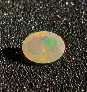 Ópalo etíope 100% natural fuego Welo 6x8 mm forma ovalada corte facetado 0,70 quilates - Imagen 1 de 5