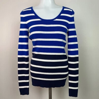 Suéter para mujer Banana Republic pequeño azul blanco a rayas mezcla de seda Foto 1 de 4