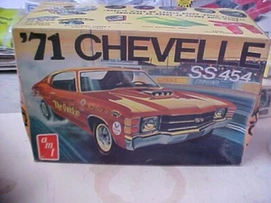 1971 Chevelle SS454- AMT 1/25th scale kit #T117 - Bad Glass & One Tail Light - Picture 1 of 2