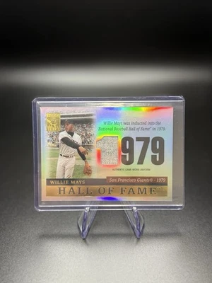 2004 Topps Tribute Hall of Fame - Tribute Relic Willie Mays #TR-WM4 (MEM) - Image 1 of 2