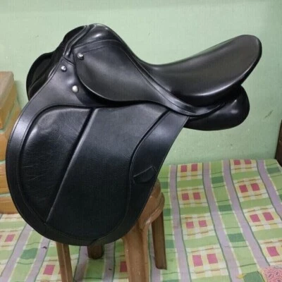 Selle de dressage anglais cheval de haute qualité/couleur noire/vache douce/t... - Photo 1/4