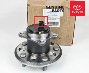 Genuine Toyota Avalon 2013-2017 Rear-Hub & Bearing Assembly (broken) 42460-06070 - Picture 1 of 11