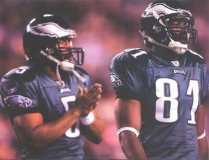 DONOVAN McNABB & TERRELL OWENS 8X10 PHOTO PHILADELPHIA EAGLES PICTURE NFL - Picture 1 of 1