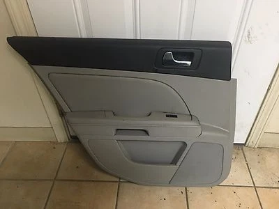 Panel de puerta trasera izquierda Cadillac STS 2005 2006 2007 2008 Foto 1 de 3