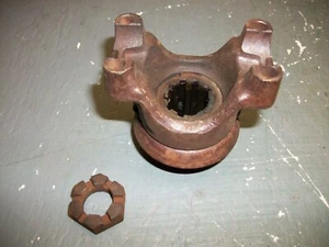 Rockwell T221 Yoke Transfer Case T 221 21831  - #1 - Has Wear - Picture 1 of 3