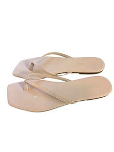 FashionNova  Size 8 Sku 2886  Women’s Slip On Thong Sandals Pink - Picture 1 of 9