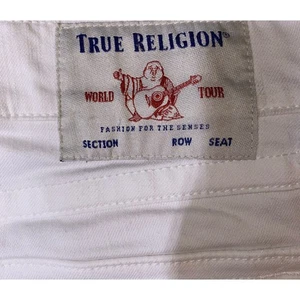 True Religion Ricky ausgefranste Patte Shorts weiß mit Hufeisendetail an Taschen Gr. 33 - Bild 1 von 8