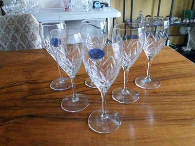 SET of 6 ROYAL DOULTON CRYSTAL JULIETTE WINE GLASSES 6 3/4" -- 17.2cm - Image 1 of 4