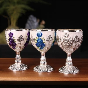 Antique Retro Wine Goblet with Carved Detailing Vintage Home Bar Accessory - Bild 1 von 13