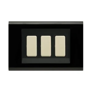 FAEG Placca Nera Compatibile Bticino Magic 3 POSTI - Foto 1 di 1