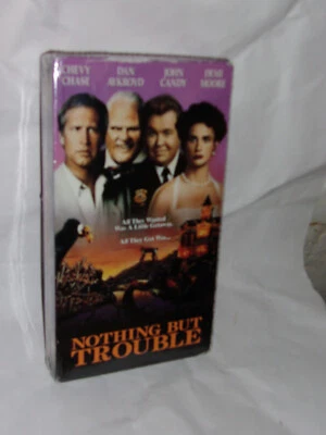 90s Classic Nothing But Trouble Sealed VHS Dan Aykroyd Chevy Chase John Candy Foto 1 de 4