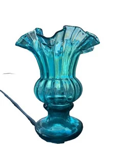 FENTON GLASS Ruffled Ribbed Vase #4517 Teal PEACOCK blue Green - Picture 1 of 4