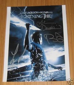 Percy Jackson Cast x 3 Firmado 11x14 Logan Lerman Prueba - Imagen 1 de 5