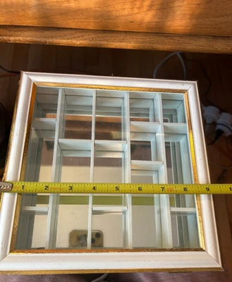 маленький витринный настенный шкаф стеклянный белый зеркальный 10 x 11 - Изображение 1 из 4