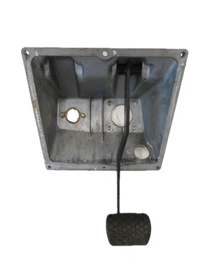 Mercedes 230GE W460 A4602941201 Lagerbock Pedal Automatik - Image 1 of 4