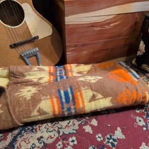 Vintage 1960s-70s Native Style Blanket 66x43 in. Camp Design - Picture 1 of 9