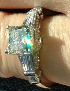 Stunning Princess Cut Diamond Engagement Ring: VS1, J-color, 1.7CTS, platinum950 - Picture 1 of 4