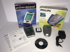 Phillips Pronto TSU2000 Programmable Universal Remote & DS1000 Recharge Package