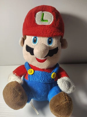 RARE!! vintage Mario Plush With L On His Hat Instead Of M, Manufacturer Flaw - Image 1 of 4