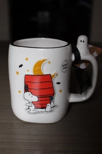 Rae Dunn Peanuts-Themenbecher Boo! Halloween Kaffeetasse Snoopy Hundehütte Keramik - Bild 1 von 6