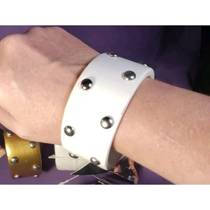 Claire's Chunky Large Wide Wooden Bracelet In White & Silver Tone w/ tags - Picture 1 of 5