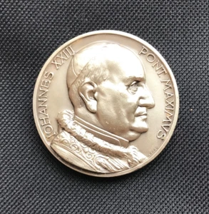 50mm Vatican Pope John XXIII High relief medallion - Holy Wounds & Sacred Heart - Imagen 1 de 2