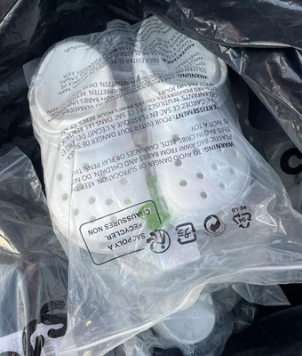 HOY $30 CROCS - Adulto, Talla: Blanco/8Mujer/6Hombre/Blanco Foto 1 de 4