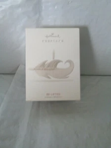 2018 - Hallmark Keepsake - Be Lifted Porzellan Ornament - Believe Feather - Bild 1 von 1