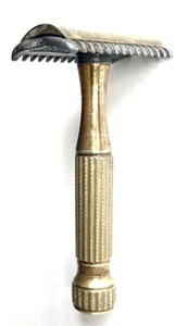 ORIGINAL VINTAGE 1931 SEGAL GOLD TONE DOUBLE EDGE SAFETY RAZOR - MADE IN U.S.A. - Picture 1 of 8