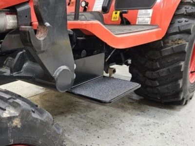 Kioti CS2220 / CS2520 / CS2530 Step - Image 1 of 4