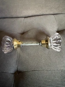 2 Vintage 12 Point Glass Doorknobs Brass - Picture 1 of 3