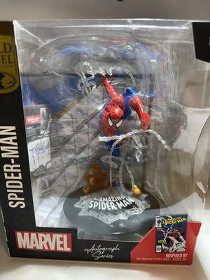 McFarlaneToys Amazing Spider-Man #302 Autographed, Todd McFarlane GoldLabel  - Image 1 of 4