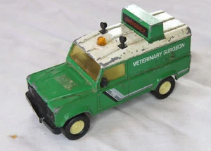 MATCHBOX Super Kings LAND ROVER 110 Defender Veterinary Surgeon - Picture 1 of 4
