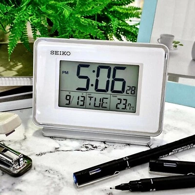 Nuevo Seiko LCD Termómetro Daul Alarma QHL068 Reposo Horario de Verano Calendario Foto 1 de 3