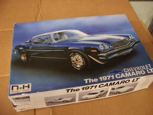 Chevrolet Camaro LT 1976 kit modelo, 1975, 1977, motorizado, error 1971, doyusha, raro - Imagen 1 de 11