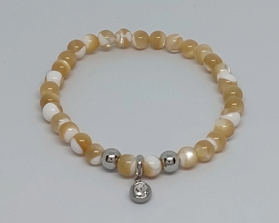 Modeschmuck Muschelkernperlen Armband Trochus Muschel  6 mm Perlen Handarbeit  - Bild 1 von 4