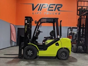 2025 VIPER FD30 6,000LB 3 STAGE AIR PNEUMATIC DIESEL FORKLIFT - Picture 1 of 12