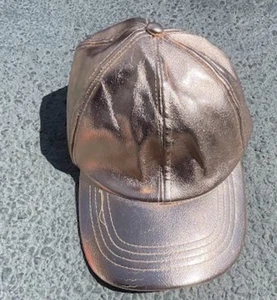 Women’s Rose Gold Metallic Hat - Picture 1 of 1