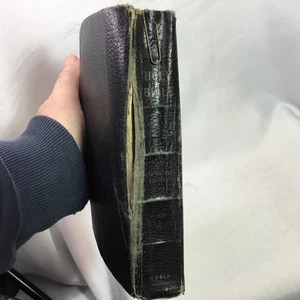 Holy Bible World 1945 KJV Red Letter Genuine Leather Concordance Thumb Indexed - Picture 1 of 19