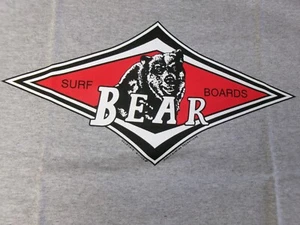 TABLAS DE SURF BEAR BIG WEDNESDAY S/S CIERRE VENTA CAMISETAS MIENTRAS DUREN! ¡NUEVO! - Imagen 1 de 6