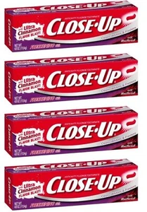 Close-Up Fluoride Toothpaste Freshening Red Gel 4 oz Pack of 4 - Picture 1 of 1