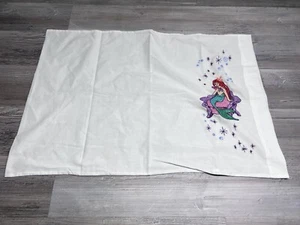 Vintage Handarbeit kleine Meerjungfrau Arielle Kissenbezug bestickt weiß Kinder Bettwäsche - Bild 1 von 6