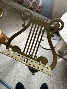 SUPPORTO MUSICALE LIRA OTTONE VINTAGE - Foto 1 di 3