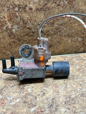 💢89-95 TOYOTA PICKUP 4RUNNER 22RE OEM VSV VACUUM SWITCH VALVE 90910-12084💢 Foto 1 de 4