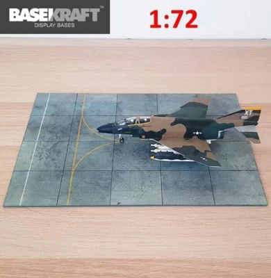Basekraft Diorama Thin Ground Aircraft Base C per esposizione aeromobili 1/72 - Immagine 1 di 4