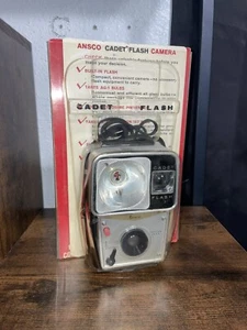 Ansco Cadet flash VINTAGE Camera with flash and original box - Picture 1 of 4
