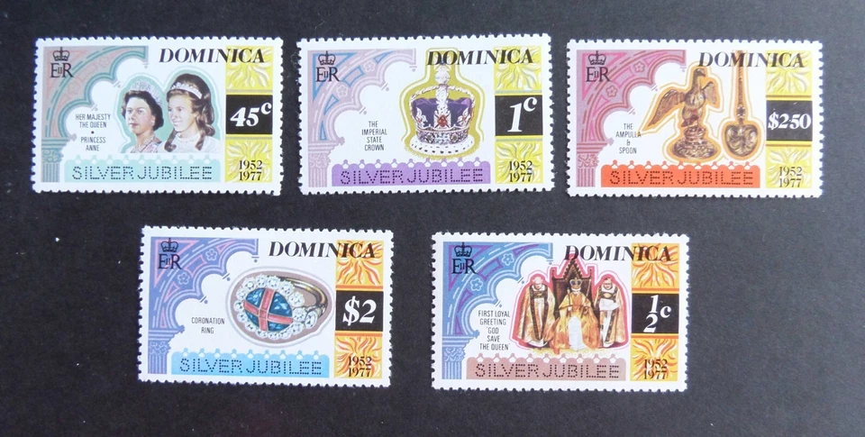 Dominica 1977 Silver Jubilee SG562/6 Perf 12 de folha MNH UM desmontado em perfeito estado - Imagem 1 de 1