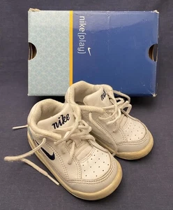 Vintage 2003 Toddler's NIKE Play Shoes w Box Size 5.5C White Baby Kids Infant - Picture 1 of 14